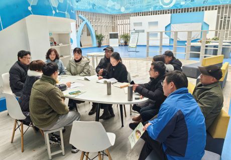 我校道德与法治教研组召开了新学期第一次…